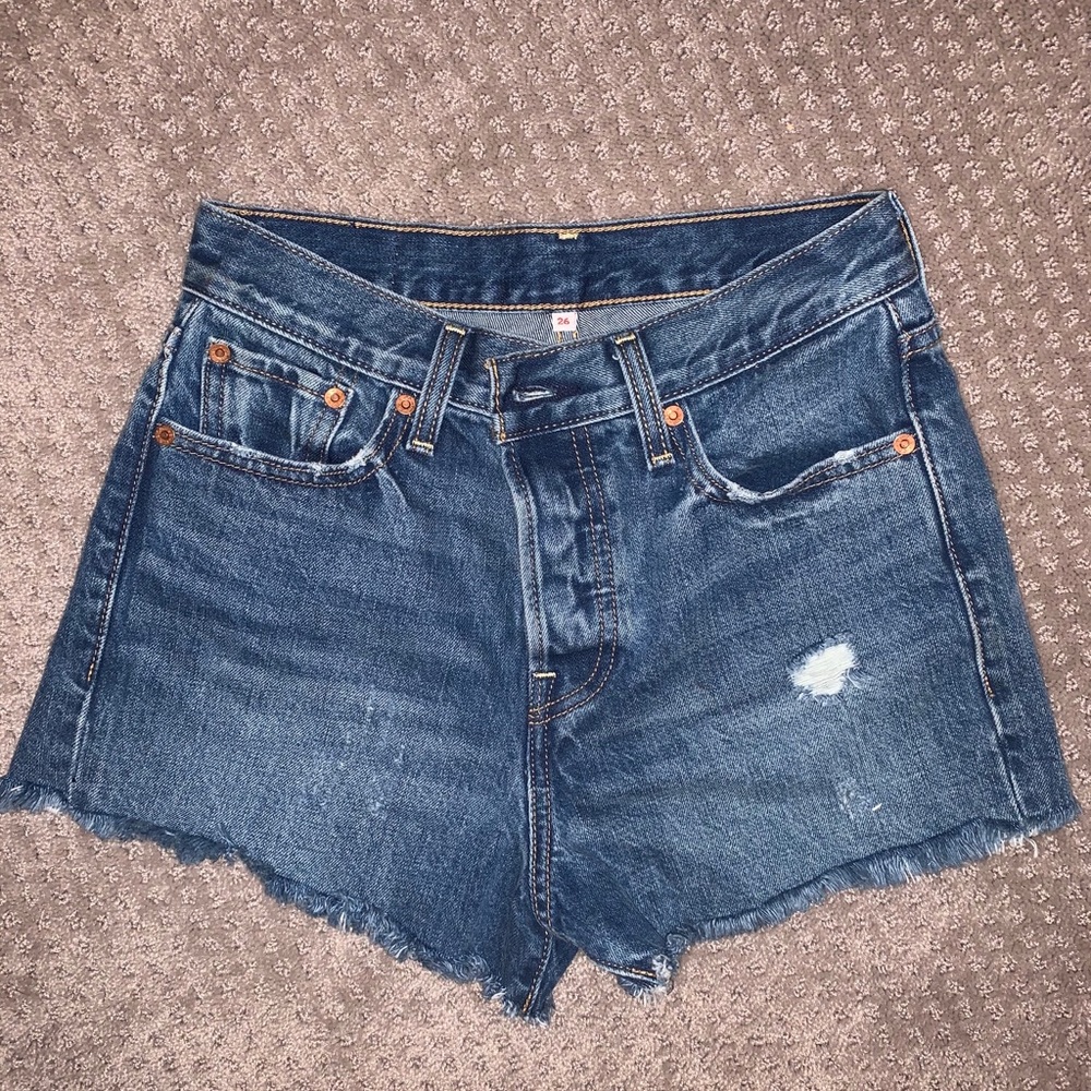 Levi’s Button Up Shorts